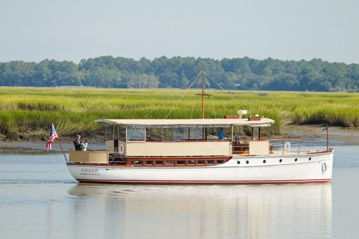 a small boat in a body of water